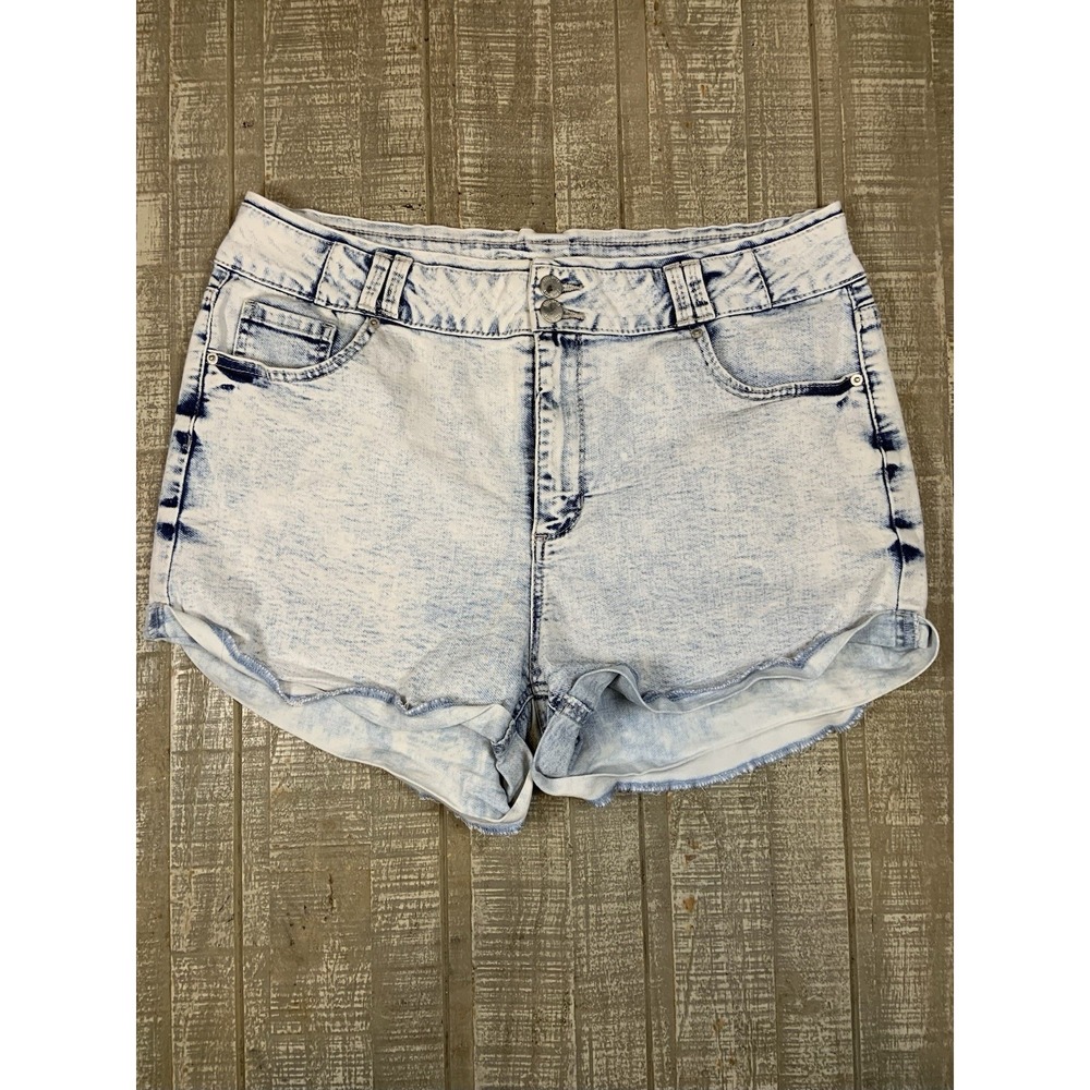 Blue Spice Women's Juniors Vintage High Waist Rolled Shorts Size 15 Light Wash